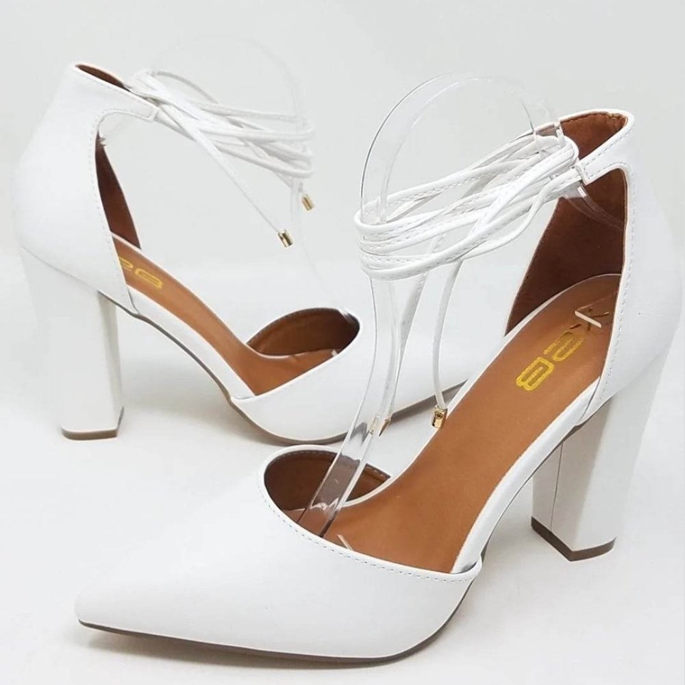 White Pointed Toe Heels